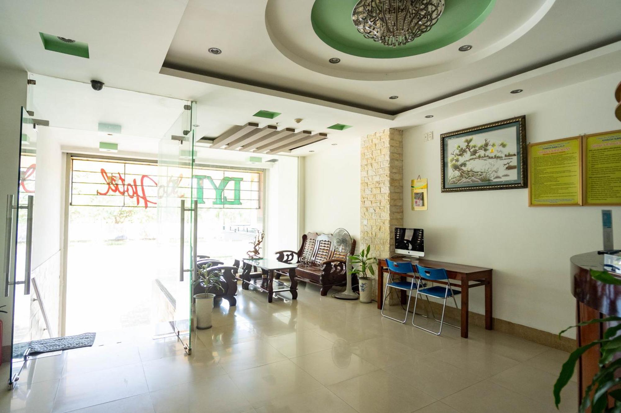 Lyly Hotel Дананг Екстериор снимка